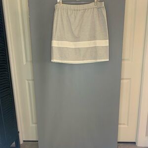 Gray and White Mini Pencil Skirt for Casual Wear